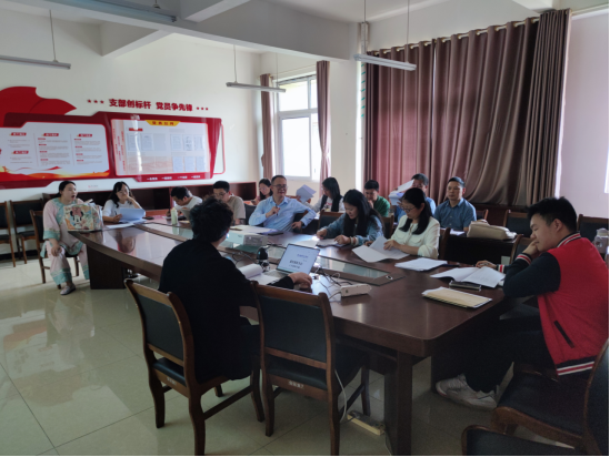 现代农业学院召开2025级人才培养方案修订论证会